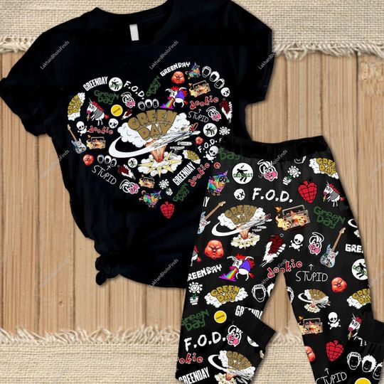 Discover Green Day Christmas Pajama Set - Holiday Collection for Fans