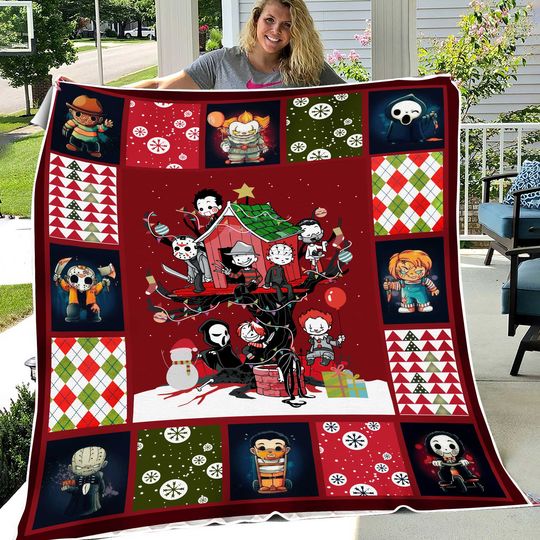Discover 2023 Christmas Horror Movie Characters Fleece Blanket