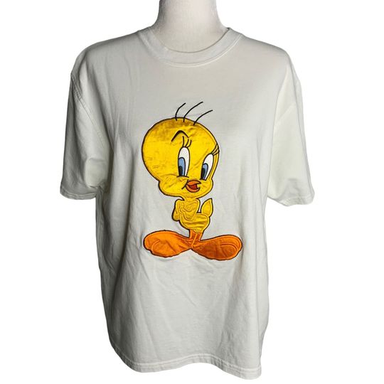 Discover Vintage 90s Warner Bros Tweety Bird T Shirt XL White Crewneck