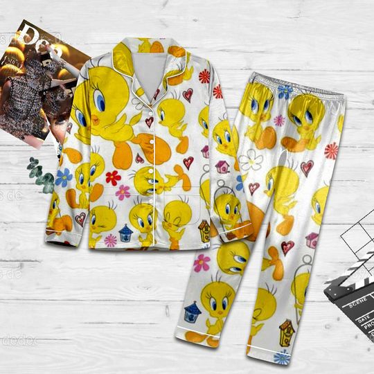 Discover Tweety Bird Christmas Pajamas Set