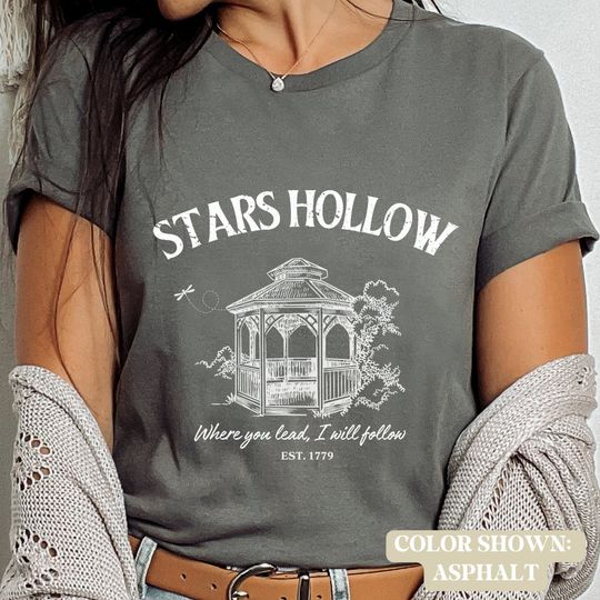 Discover Stars Hollow Graphic Tee