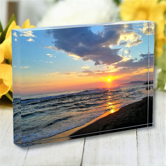 Discover Custom Photo Block