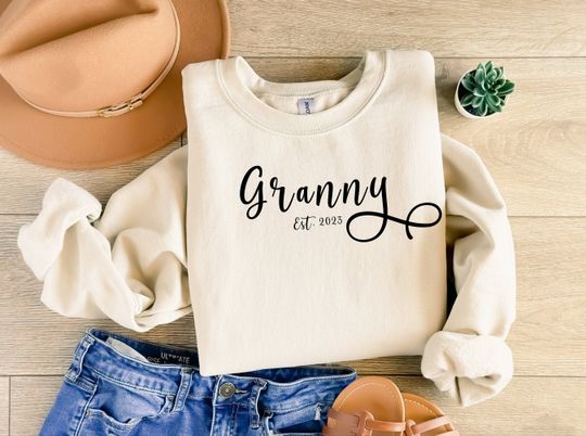 Discover PERSONALIZED GRANNY SWEATSHIRT, Grandma Sweatshirt