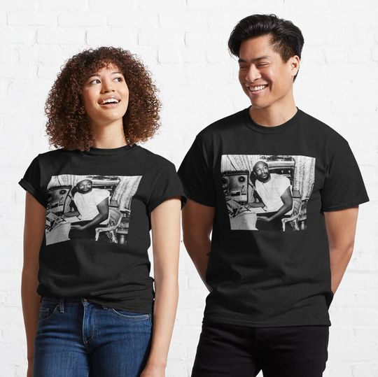 Discover MARVIN T-Shirt