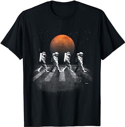 Discover Astronauts in Walking in Space Occupy Mars  T-Shirt