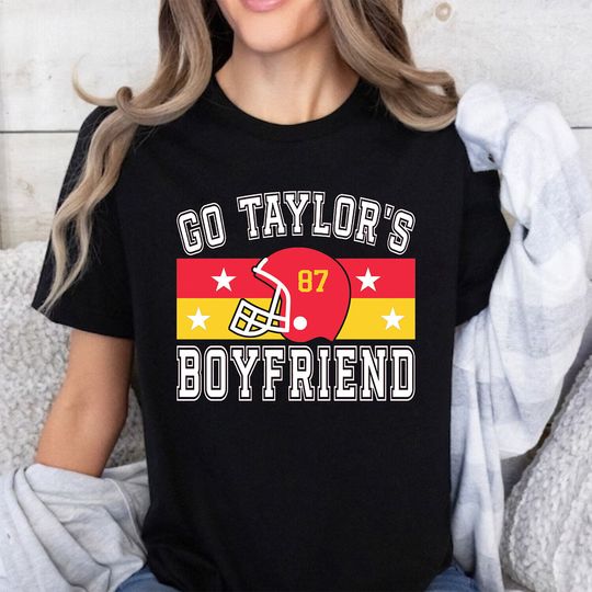 Discover Go Taylors Boyfriend T-shirt