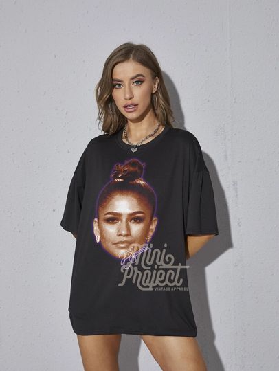 Discover Zendaya T-Shirt - Zendaya Bootleg Big Head - 90s Vintage