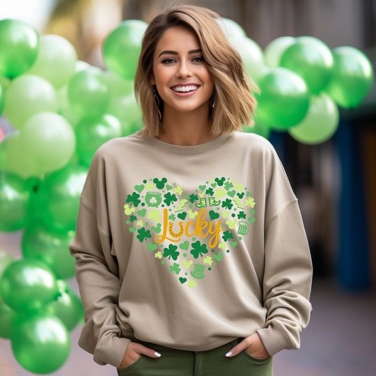 Discover Funny St Patrick's Day Happy Shamrock Clover Sweatshirt