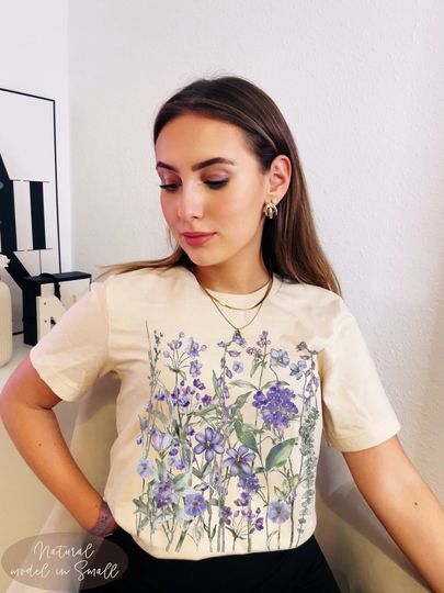 Discover Pressed Flowers Boho Wildflowers Cottagecore T-Shirt