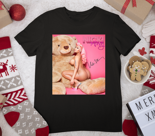 Discover Pink Birthday Nicki Minaj T-Shirt