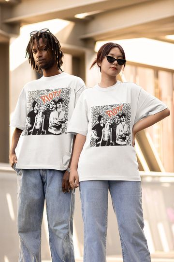 Discover Paramore shirt, paramore riot shirt graphic tee shirt
