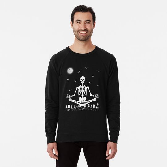 Discover Yoga Skeleton Funny Halloween Meditating Skeleton