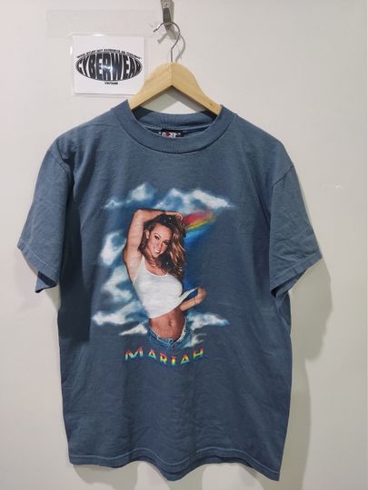 Discover Vintage 2000 Mariah Carey The Rainbow World Tour T-shirt