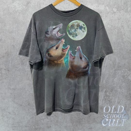 Discover Three Possums Howling at Moon Vinatge Shirt