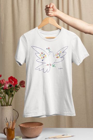 Discover Pablo Picasso Dove of Peace  T-shirt