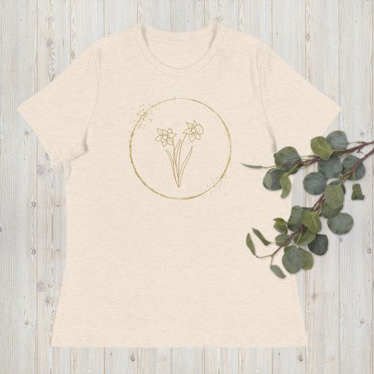 Discover March Birth Month Flower (Daffodil) T-Shirt
