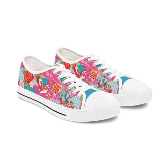 Discover Vibrant Floral Colors Women's Low Top Sneakers