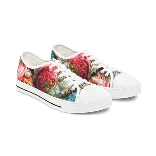 Discover Whimsical Floral Patterns Women's Low Top Sneakers