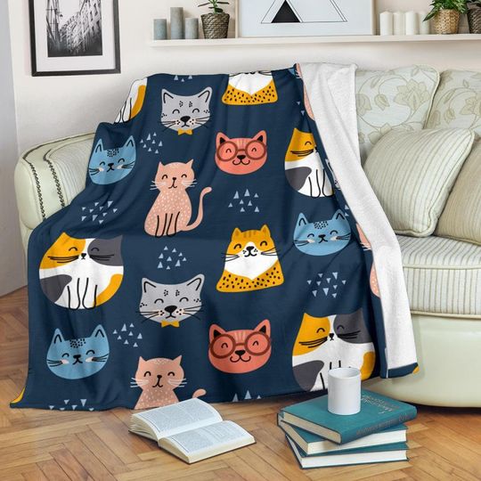 Discover Kittens Throw Blanket