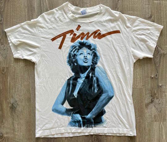 Discover 1980s Vintage Tina Turner - Simply The Best Sony Signatures Anvil T-Shirt
