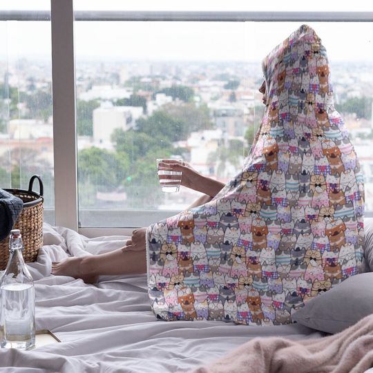 Discover Kawaii Cat Hooded Blanket