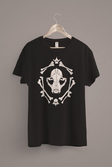 Discover Cat Skull Bone Wreath T-Shirt, Goth Shirt, Witch Alt