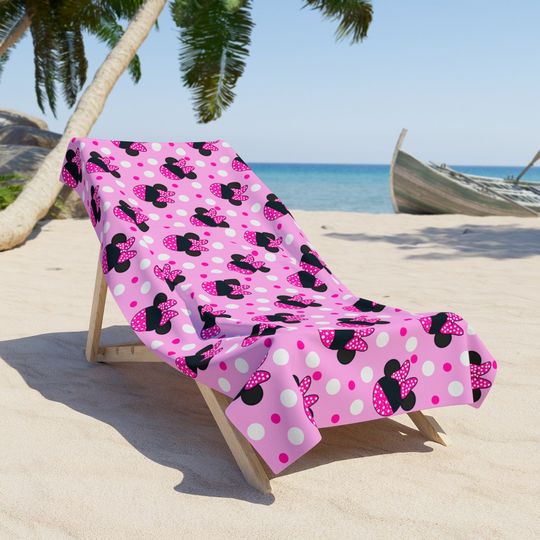 Discover Personalized Mouse Pink Dots Beach Towel
