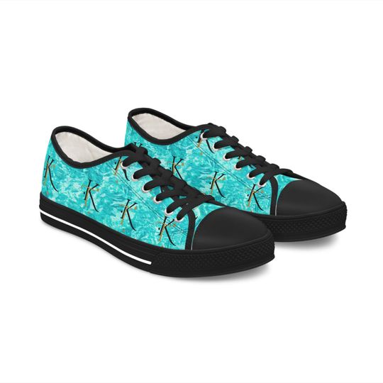 Discover Women's low-top sneakers