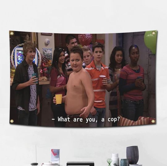 Discover Icarly Gibby Flag Tapestry