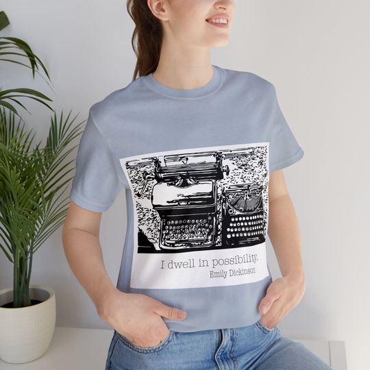 Discover Vintage Student Typewriter T-Shirt