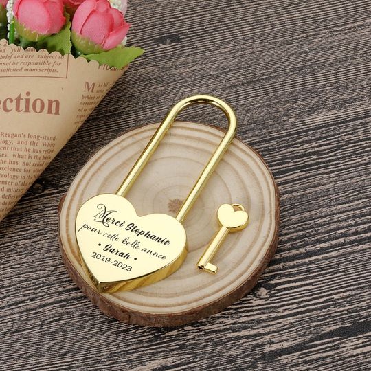 Discover Christmas Couple Engraved Heart Padlock With Long Lock