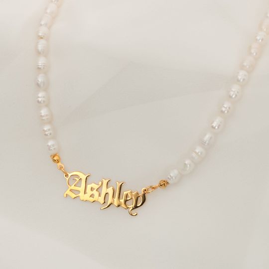 Discover Wedding Anniversary Personalized Name Pearl Necklace