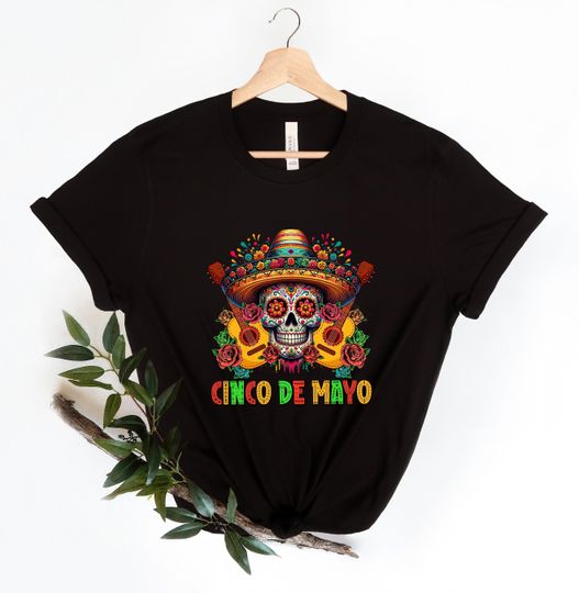 Discover Cinco De Mayo Skull Sombre Hat T-Shirt