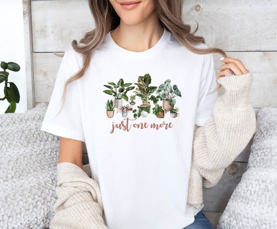 Discover Plant Lover Plant Mum T-Shirt