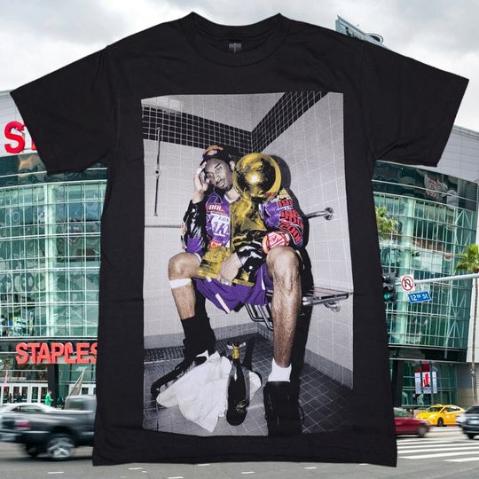 Discover Kobe Bryant 2001 Finals Locker Room T-shirt
