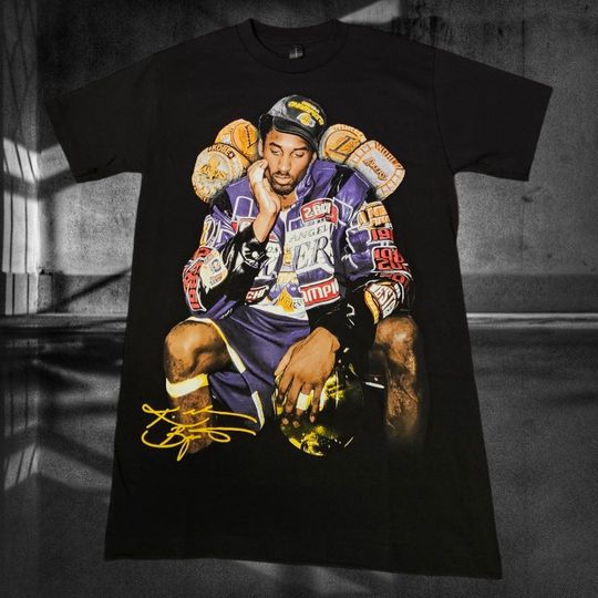 Discover Kobe Bryant with championship rings T-shirt