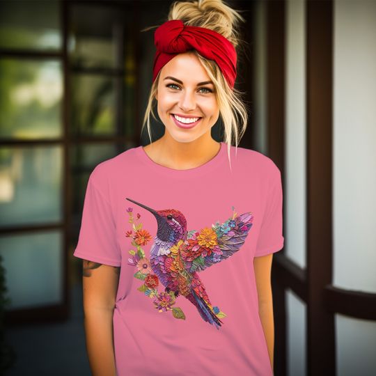 Discover Hummingbird Animal Lover T-Shirt