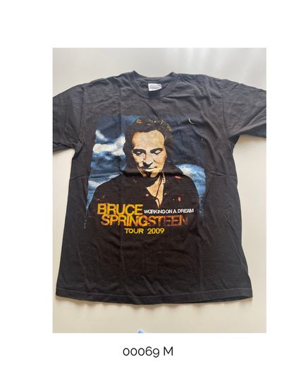Discover Bruce Springsteen 2009 Working on a Dream US Tour T-Shirt