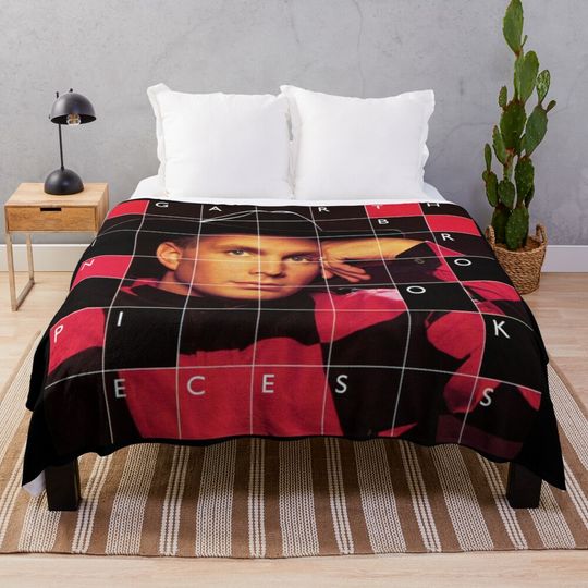 Discover Garth Brooks In pieces Throw Blanket