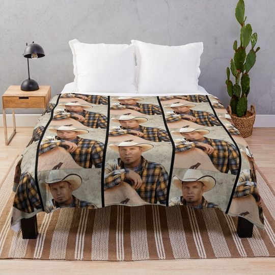 Discover Garth Brooks stadium tour mur8 Throw Blanket