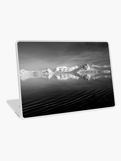Discover Sunset over the Neumayer Channel, Antarctica - Number three mono | Laptop Skin
