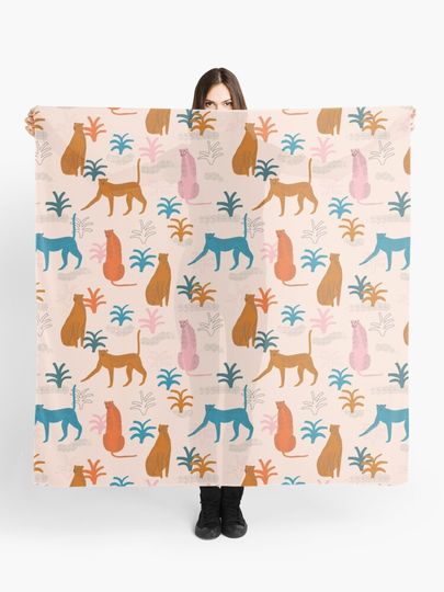Discover Cheetah in the jungle | Scarf