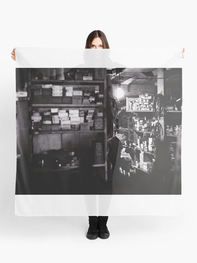 Discover Mechanic At Work | Scarf