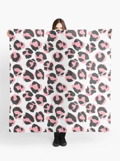 Discover Pink leopard | Scarf