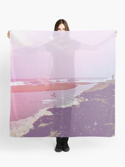 Discover vaca at the beach | Scarf