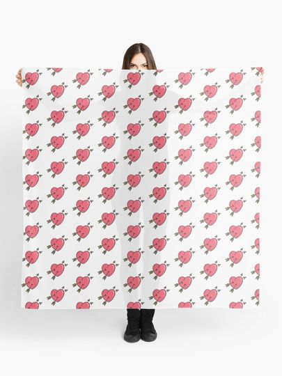 Discover Heart and Arrows | Scarf