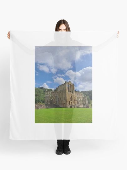 Discover Ruined castle in the UK. | Scarf