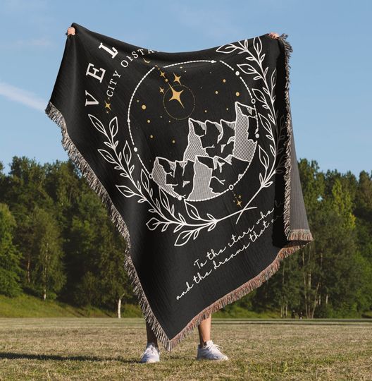Discover Velaris Woven Blanket, City of starlight blanket, Night Court, Rhysand Rhys Feyre Merch