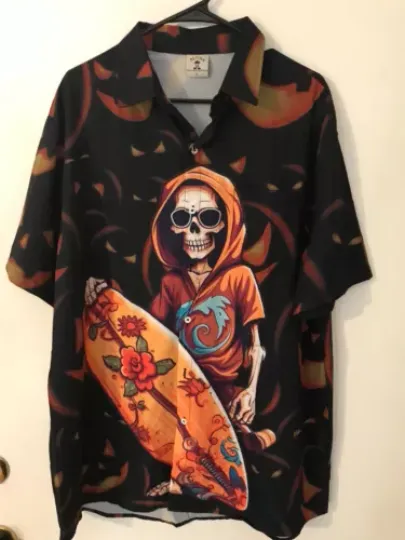 Discover XL Men's ALOHA Vintage Black Skeleton Surfer Halloween Hawaiian Shirt