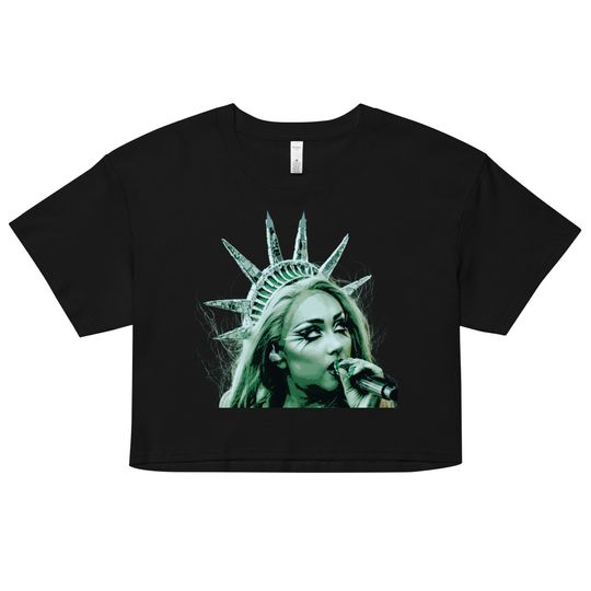 Discover CHAPPELL ROAN Statue of Liberty Drag Governor's Ball Womens crop top